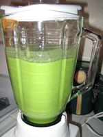 green drink in blender